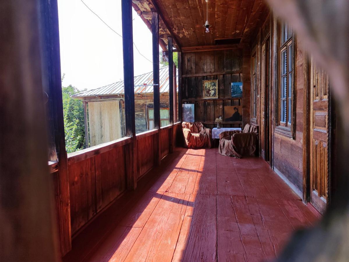 Racha Chogovadze'S Guest House Ambrolauri Kültér fotó
