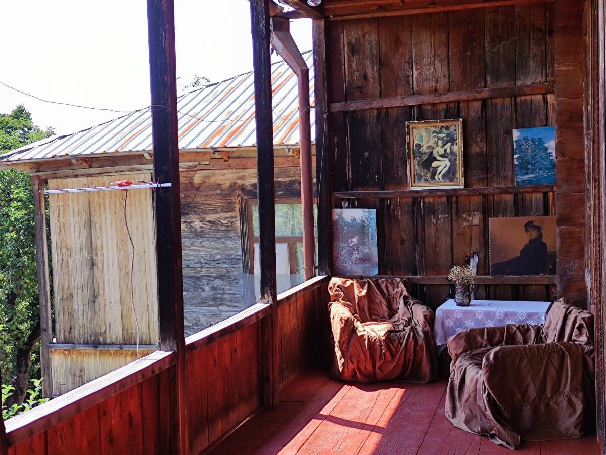 Racha Chogovadze'S Guest House Ambrolauri Kültér fotó